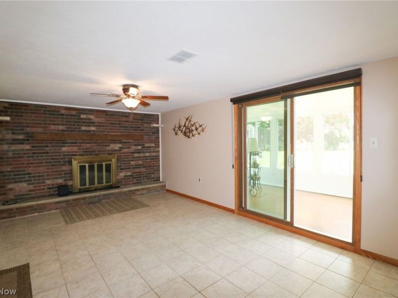 7329 Nethersole Drive, Middleburg Heights, OH 44130 Photo 10