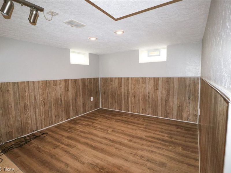 7329 Nethersole Drive, Middleburg Heights, OH 44130 Photo 14