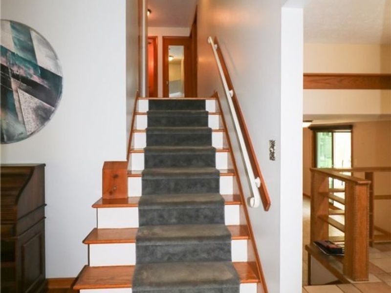 7329 Nethersole Drive, Middleburg Heights, OH 44130 Photo 18