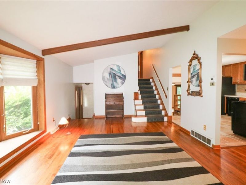 7329 Nethersole Drive, Middleburg Heights, OH 44130 Photo 3