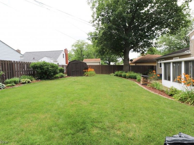 7329 Nethersole Drive, Middleburg Heights, OH 44130 Photo 34