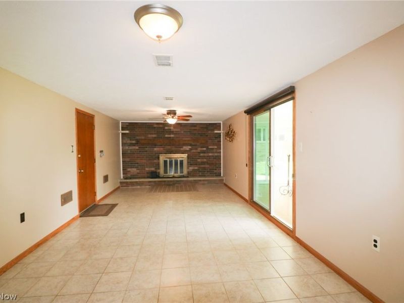 7329 Nethersole Drive, Middleburg Heights, OH 44130 Photo 9