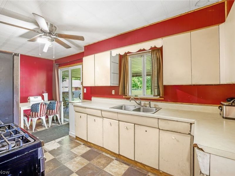 1707 Mohawk Drive, Akron, OH 44306 Photo 10