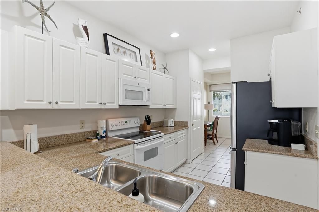 7920 Mahogany Run Ln, Unit 1015, Naples, FL 34113 Photo