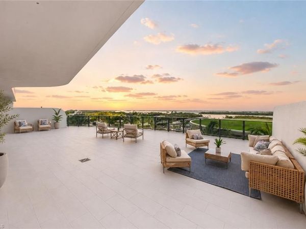 5100 seagrass BLVD , Unit 202, BONITA SPRINGS, FL 34134