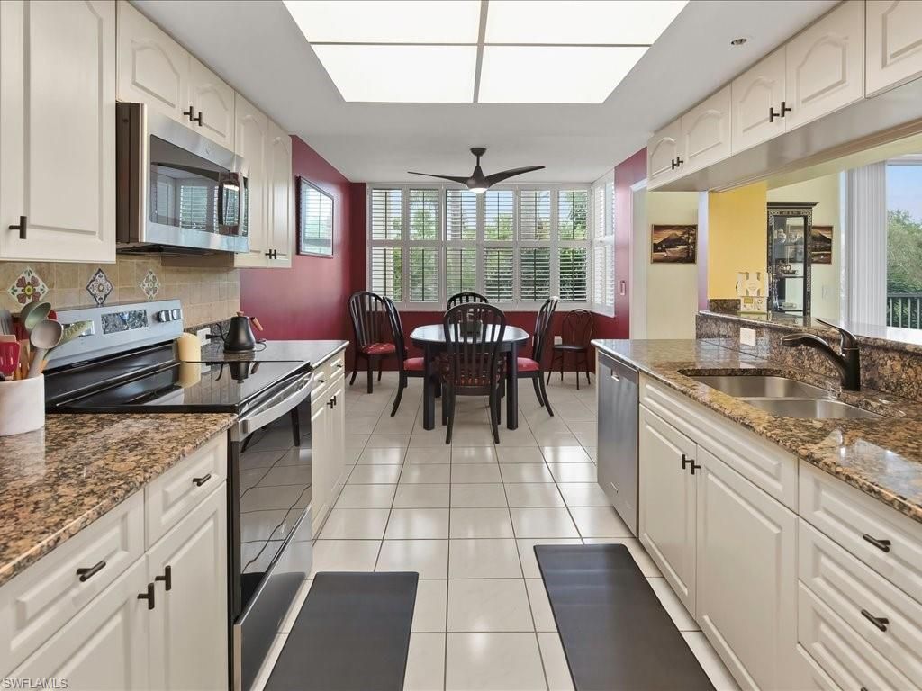 5550 Heron Point Dr , Unit 105, Naples, FL 34108 Photo