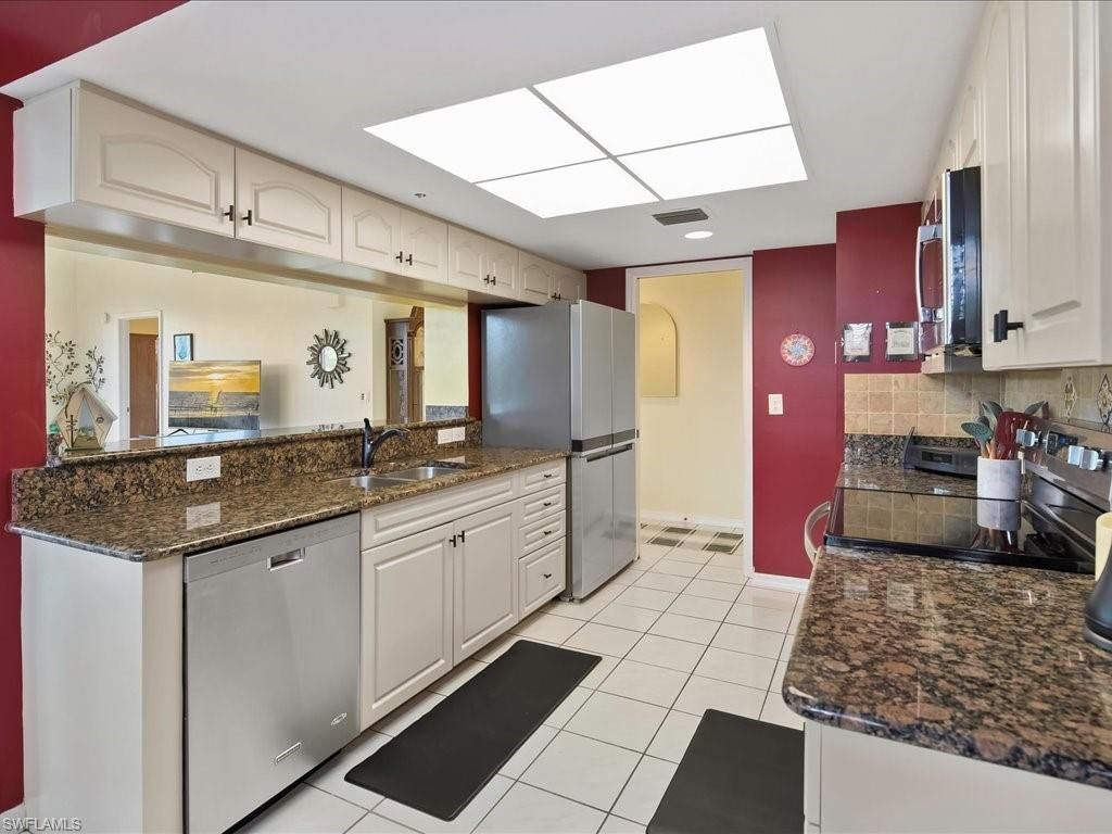 5550 Heron Point Dr , Unit 105, Naples, FL 34108 Photo