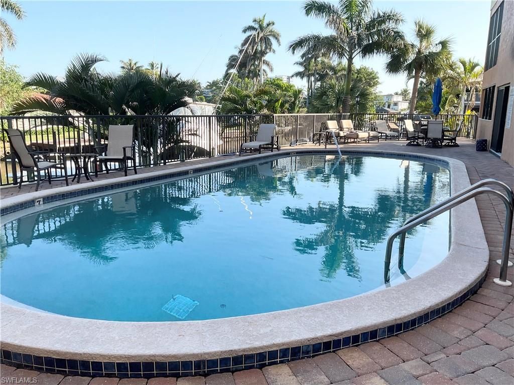 1165 Clam Ct , Unit 7, Naples, FL 34102 Photo