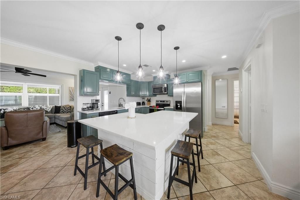 2473 Poinciana St, Naples, FL 34105 Photo