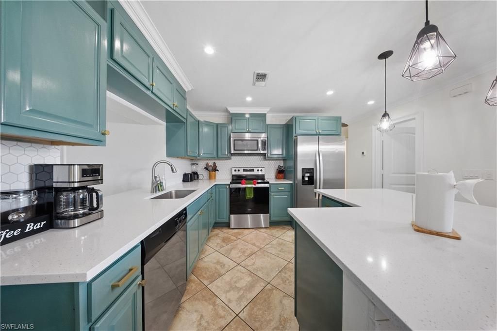 2473 Poinciana St, Naples, FL 34105 Photo
