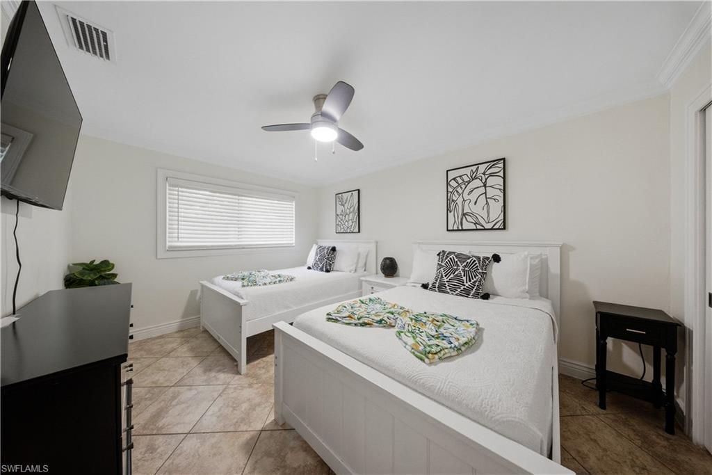2473 Poinciana St, Naples, FL 34105 Photo
