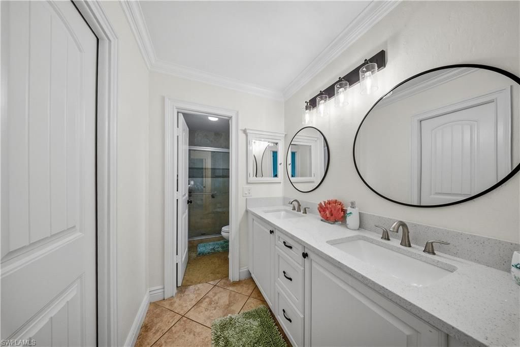 2473 Poinciana St, Naples, FL 34105 Photo