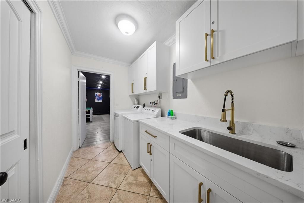 2473 Poinciana St, Naples, FL 34105 Photo