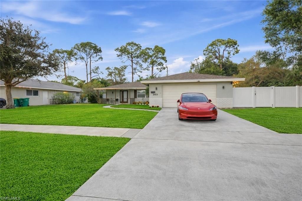 2473 Poinciana St, Naples, FL 34105 Photo