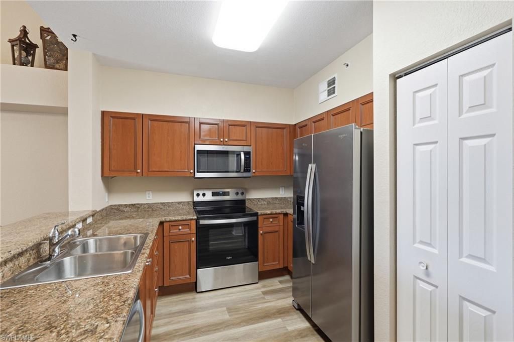 20121 Estero Gardens Cir , Unit 203, Estero, FL 33928 Photo