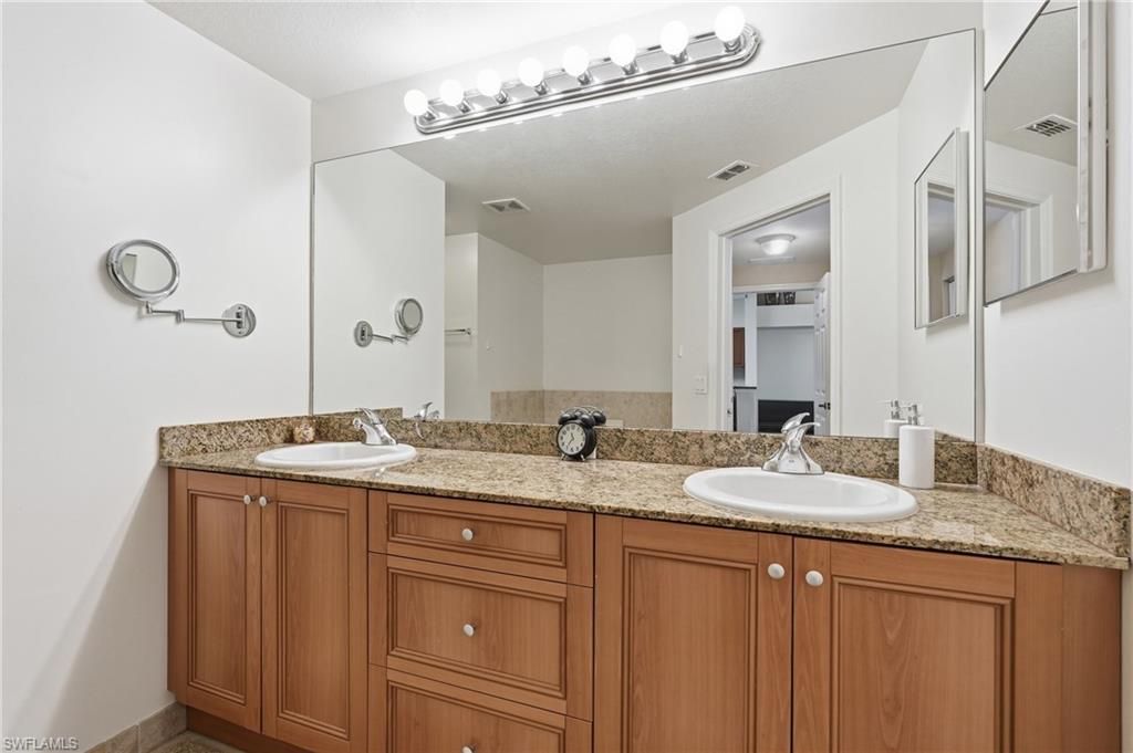 20121 Estero Gardens Cir , Unit 203, Estero, FL 33928 Photo