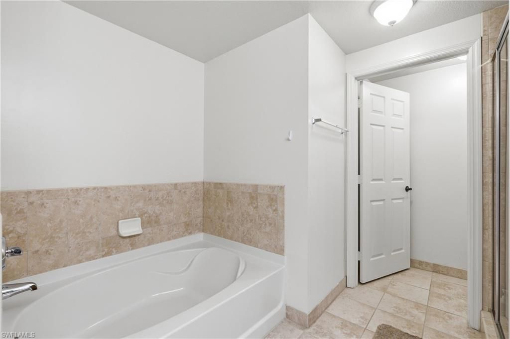 20121 Estero Gardens Cir , Unit 203, Estero, FL 33928 Photo