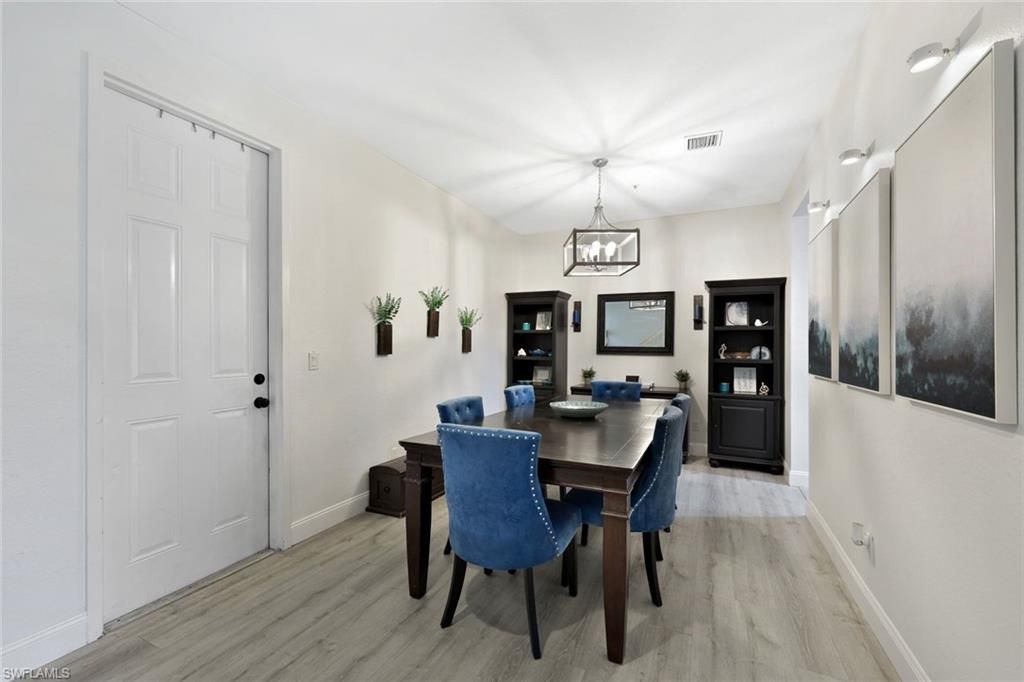 1430 Mariposa Cir, Unit 102, Naples, FL 34105 Photo