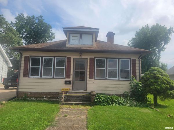 332 HERMAN Street, Pekin, IL 61554