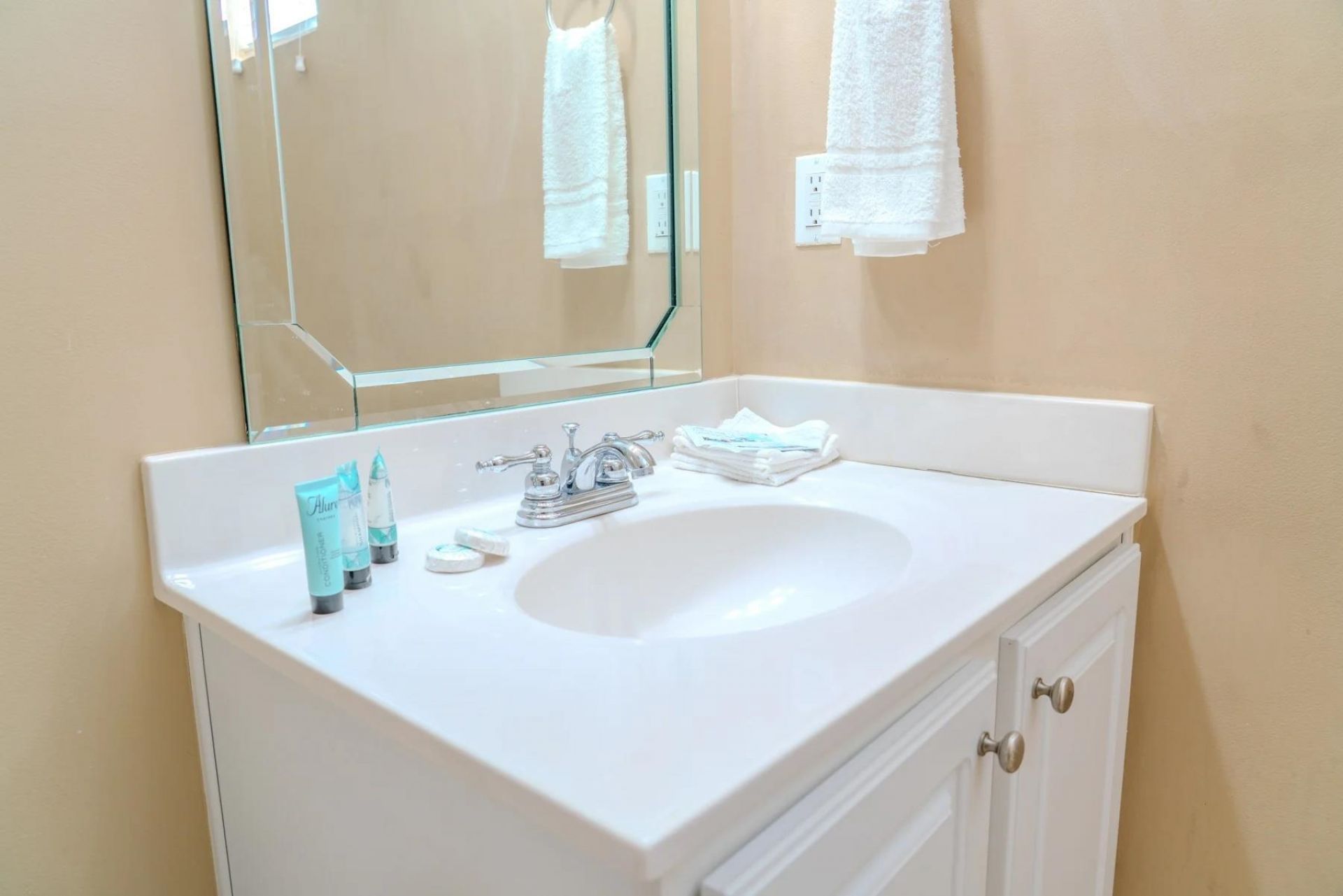 4604 Ocean Blvd.  Photo 46