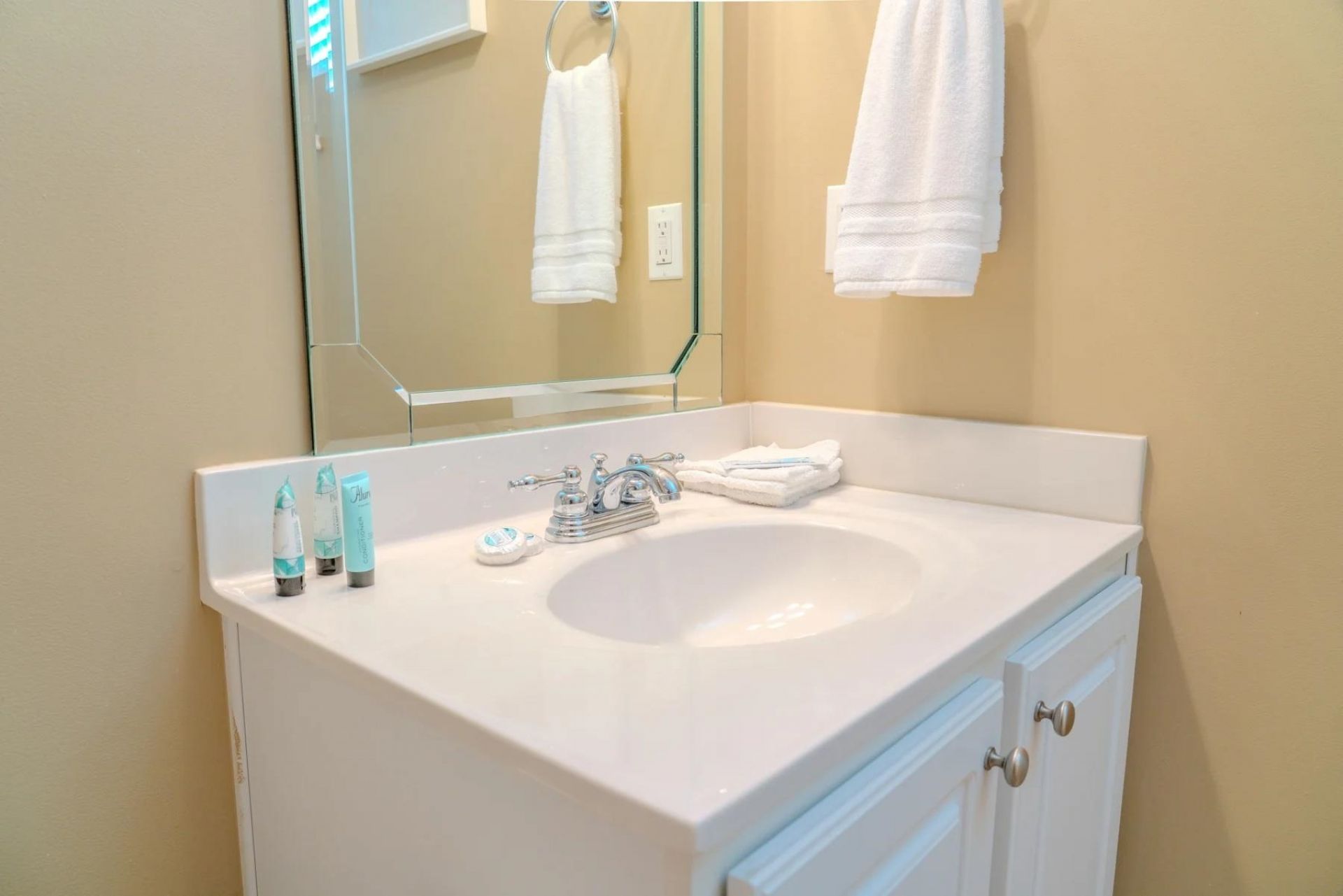 4604 Ocean Blvd.  Photo 66