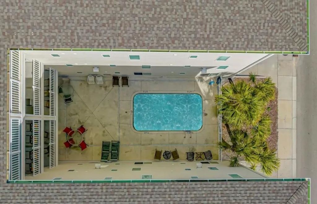 4604 Ocean Blvd.  Photo 82
