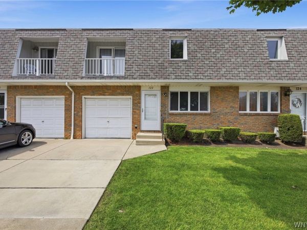 122 Rebecca Park , Buffalo, NY 14207
