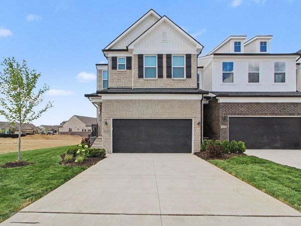 5660 Corgi Drive, Ann Arbor, MI 48108
