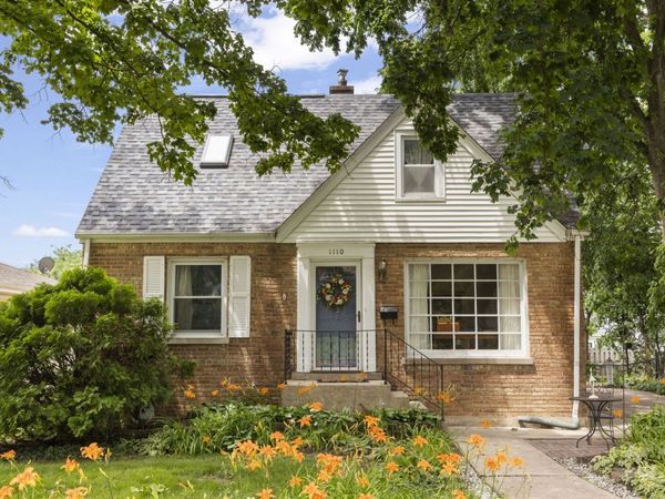 1110 N President Street, Wheaton, IL 60187