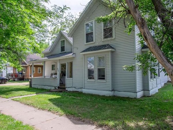 1603 6th Street, Unit A & B, Menomonie, WI 54751