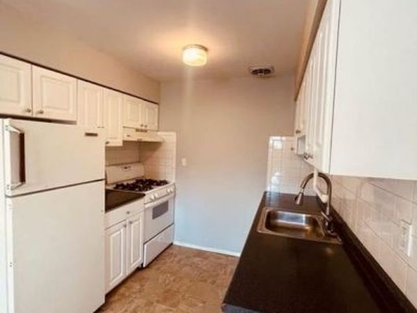 4300 PEARSON AVENUE, Unit 37, PHILADELPHIA, PA 19114