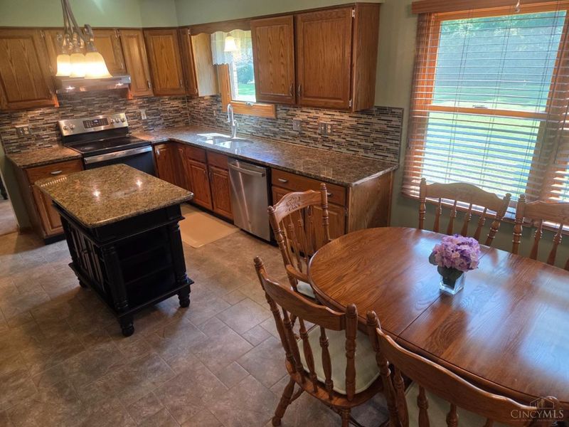 5680 Chestnut View Lane, Stonelick Twp, OH 45150 Photo 11