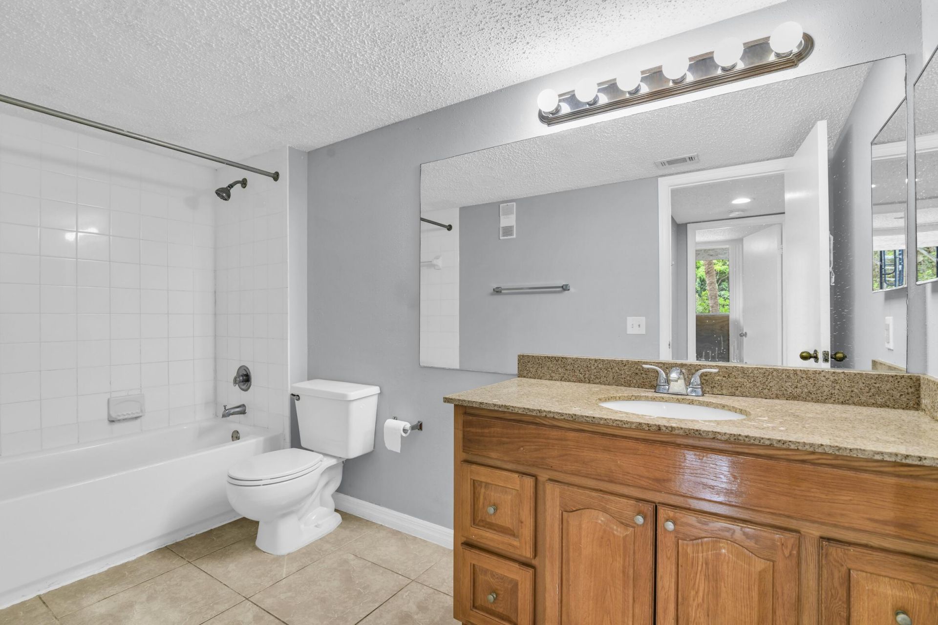 3995 W Mcnab Road, Unit B205, Pompano Beach, FL 33069 Photo