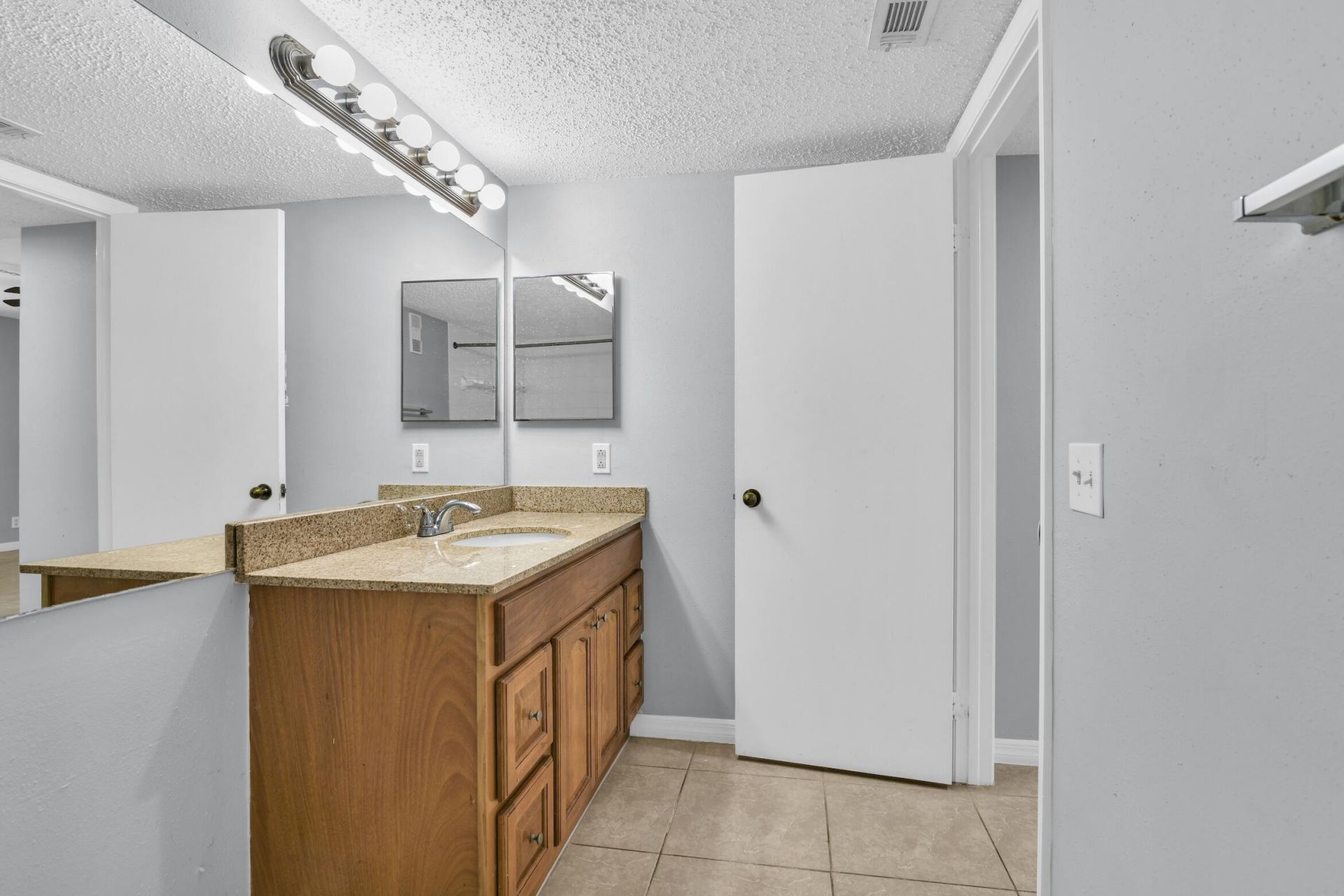3995 W Mcnab Road, Unit B205, Pompano Beach, FL 33069 Photo