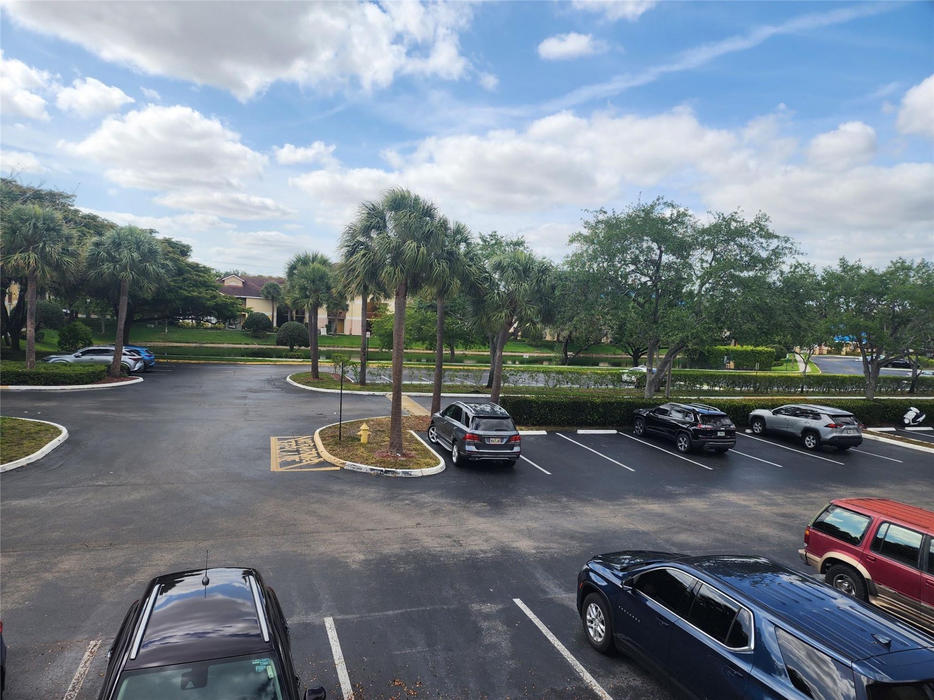 7630 Westwood Drive, Unit 328, Tamarac, FL 33321 Photo