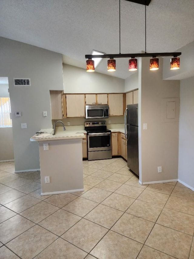 7630 Westwood Drive, Unit 328, Tamarac, FL 33321 Photo