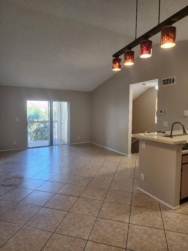 7630 Westwood Drive, Unit 328, Tamarac, FL 33321 Photo