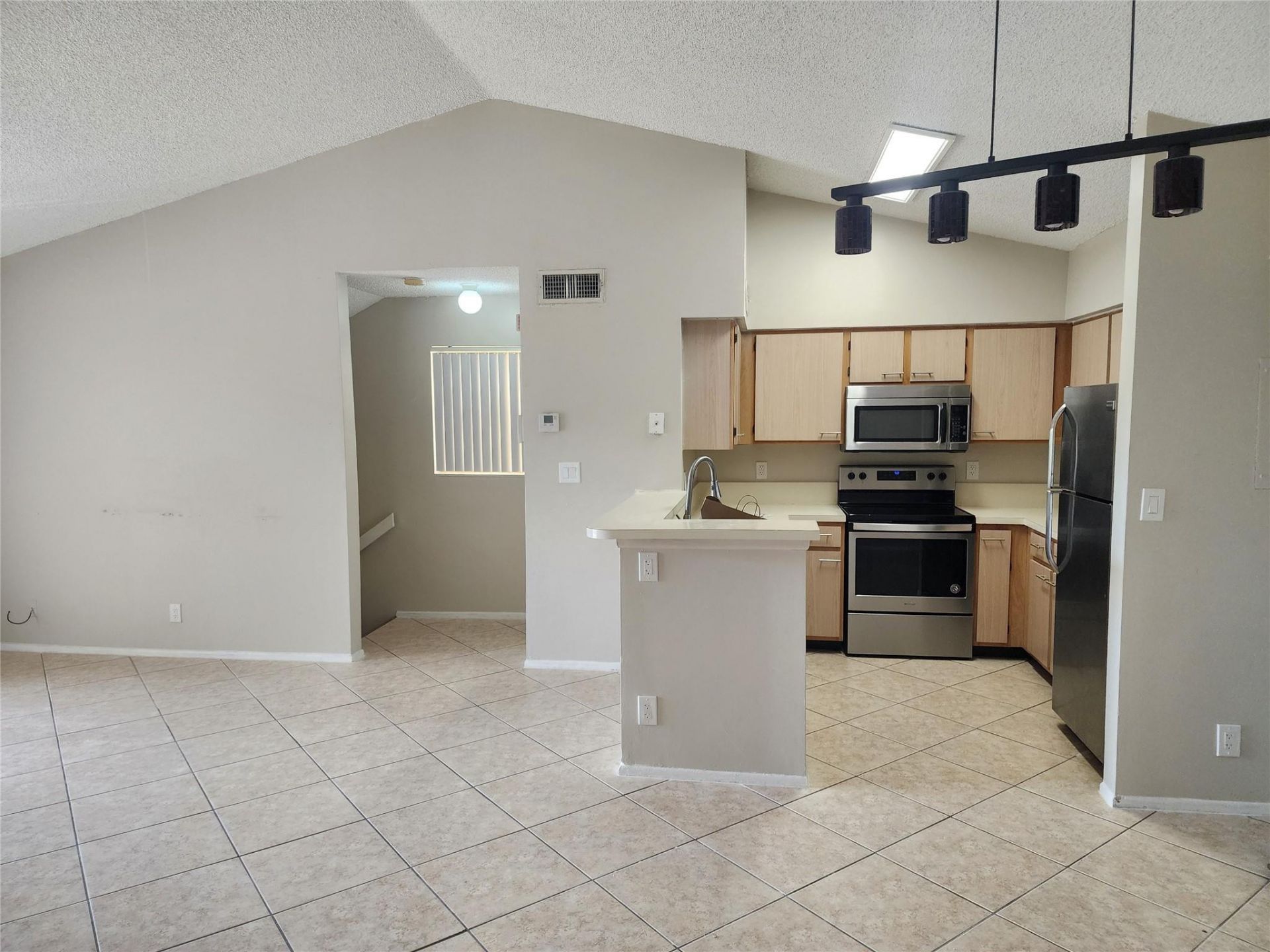 7630 Westwood Drive, Unit 328, Tamarac, FL 33321 Photo