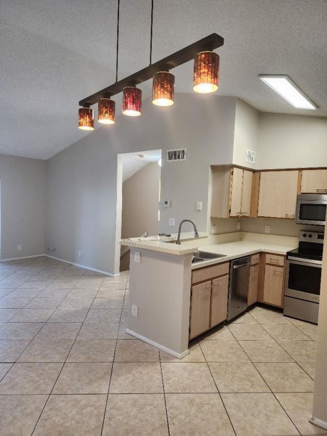 7630 Westwood Drive, Unit 328, Tamarac, FL 33321 Photo