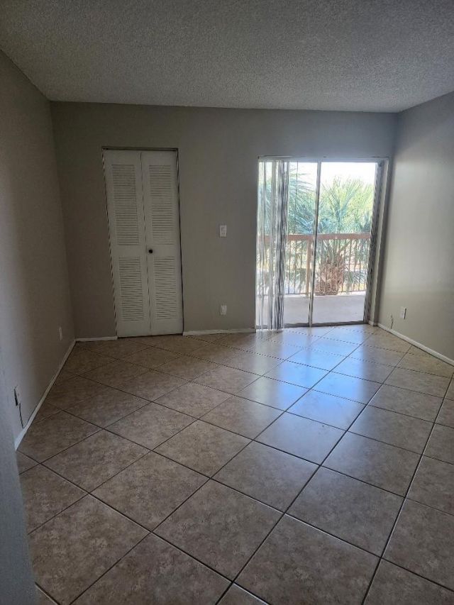 7630 Westwood Drive, Unit 328, Tamarac, FL 33321 Photo