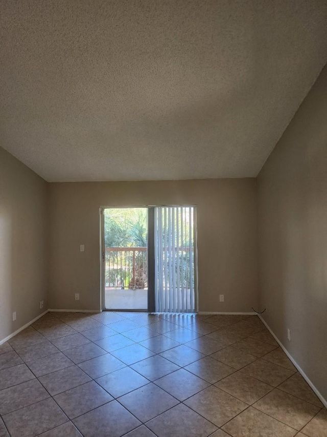 7630 Westwood Drive, Unit 328, Tamarac, FL 33321 Photo