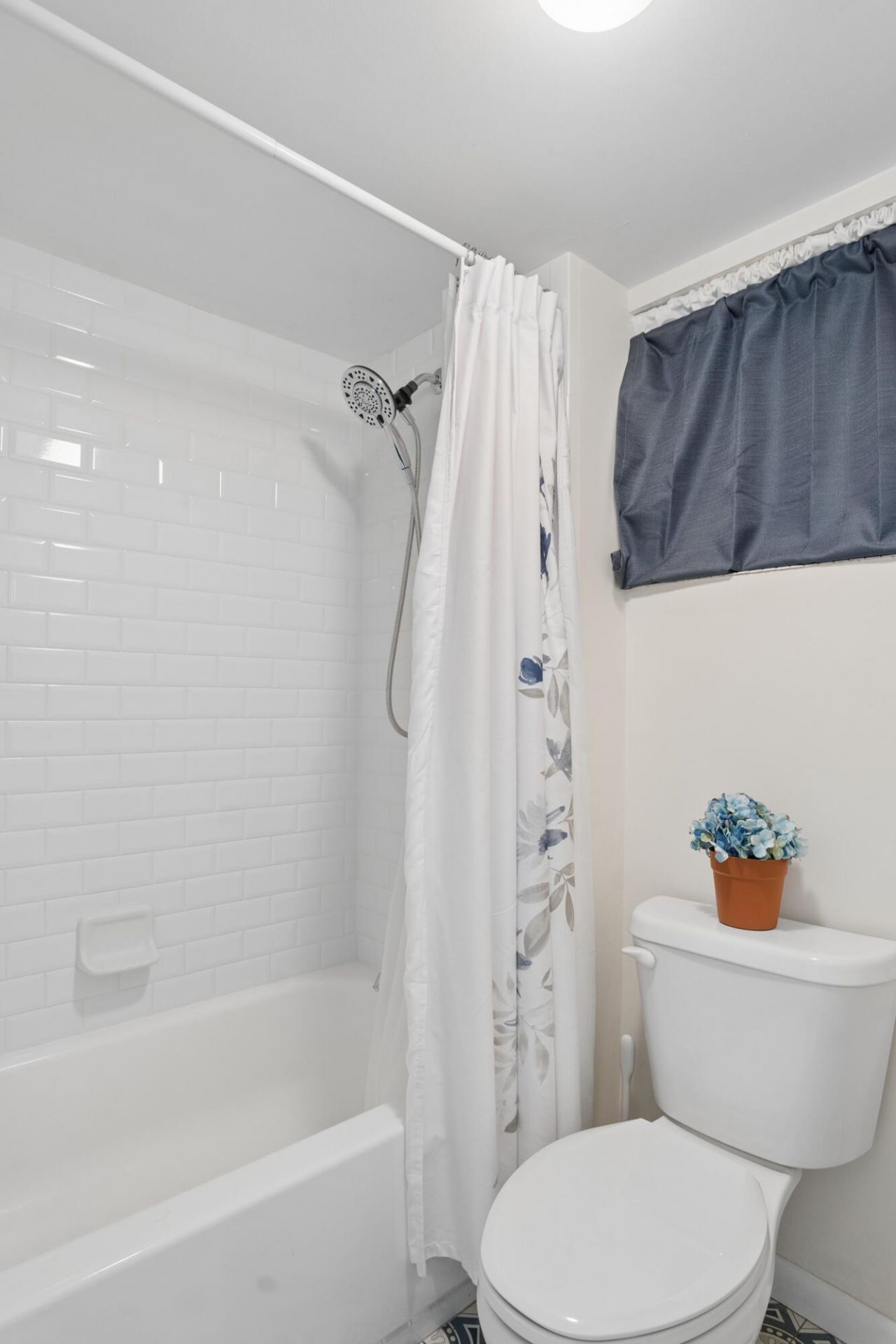 5570 Tamberlane Circle, Unit 130, Palm Beach Gardens, FL 33418 Photo