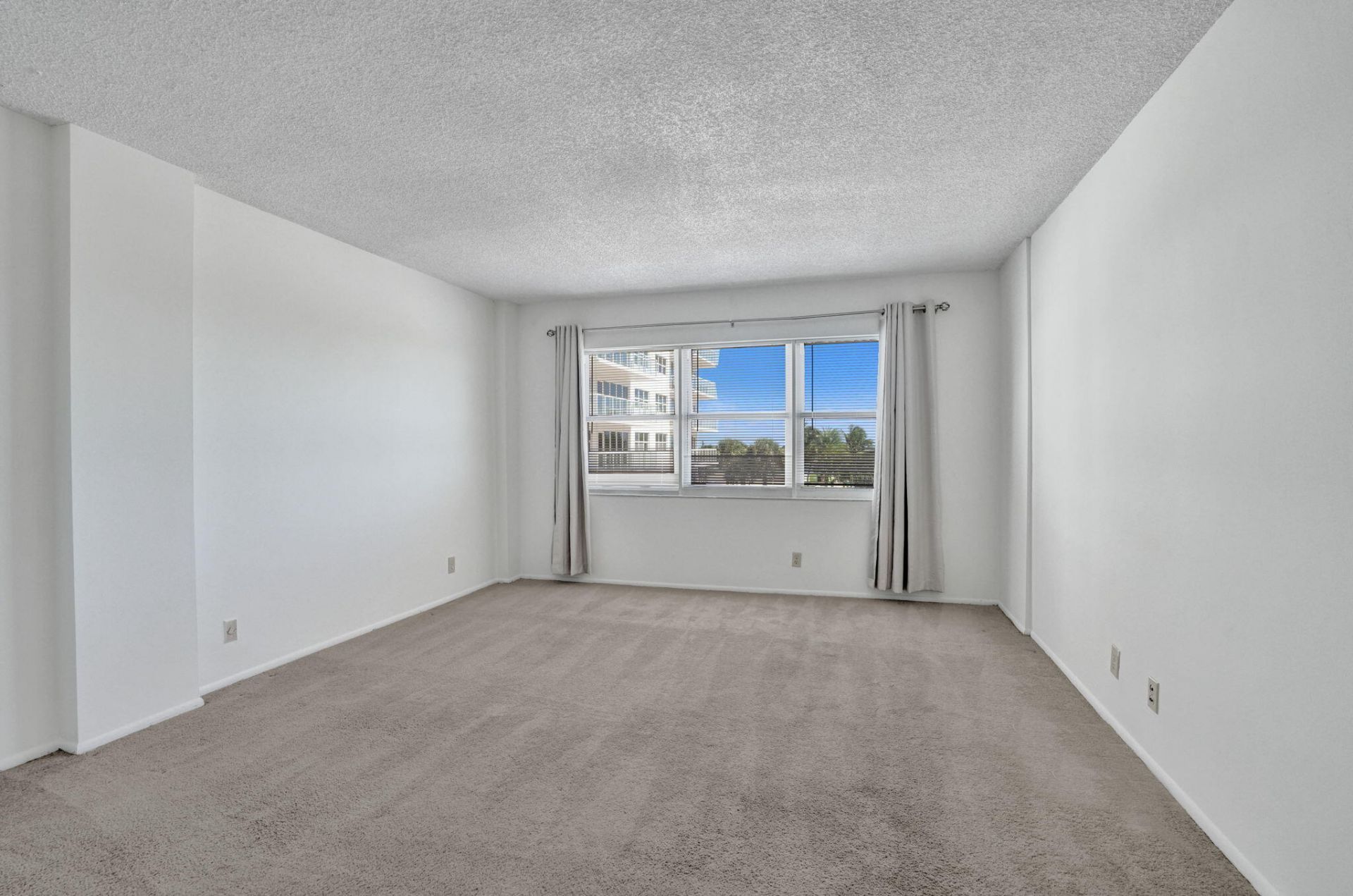 111 N Pompano Beach Boulevard, Unit 411, Pompano Beach, FL 33062 Photo