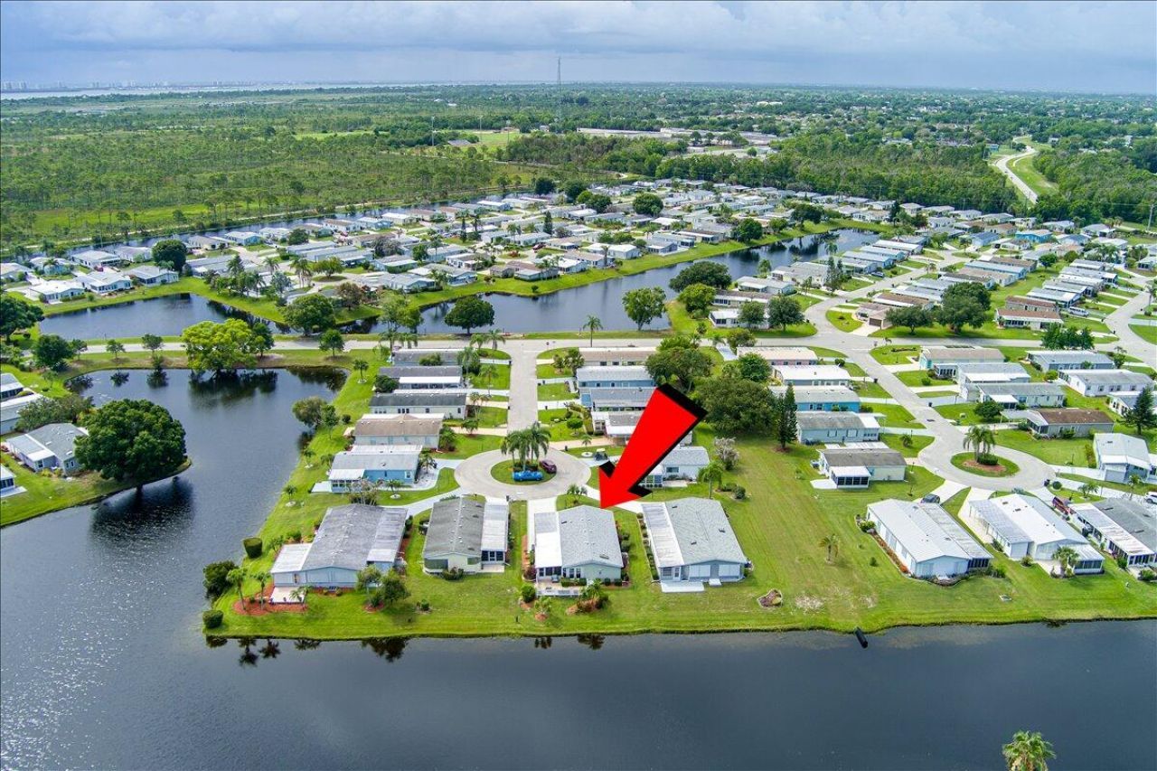 8475 Filifera Court, Port Saint Lucie, FL 34952 Photo