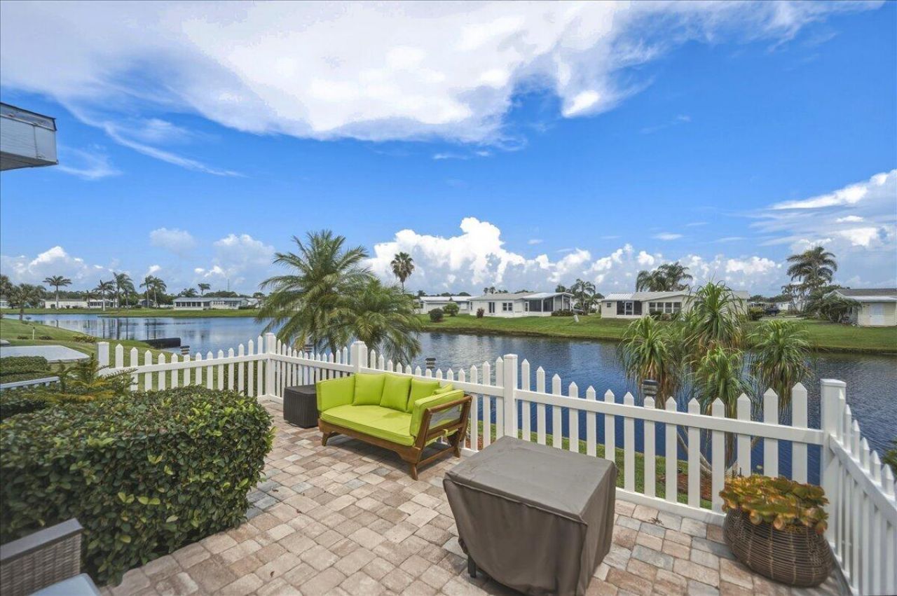 8475 Filifera Court, Port Saint Lucie, FL 34952 Photo