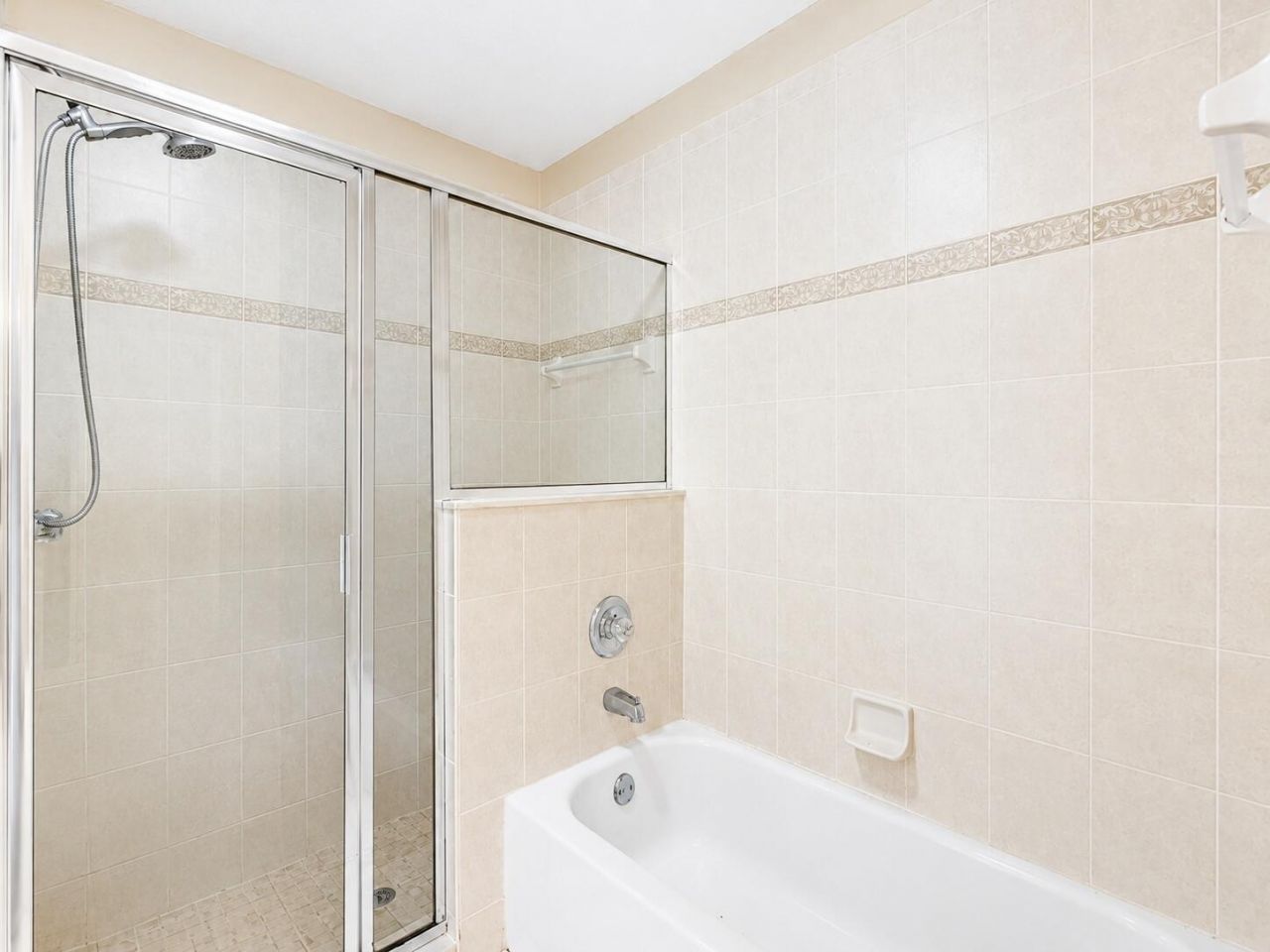5850 39th Lane, Vero Beach, FL 32966 Photo