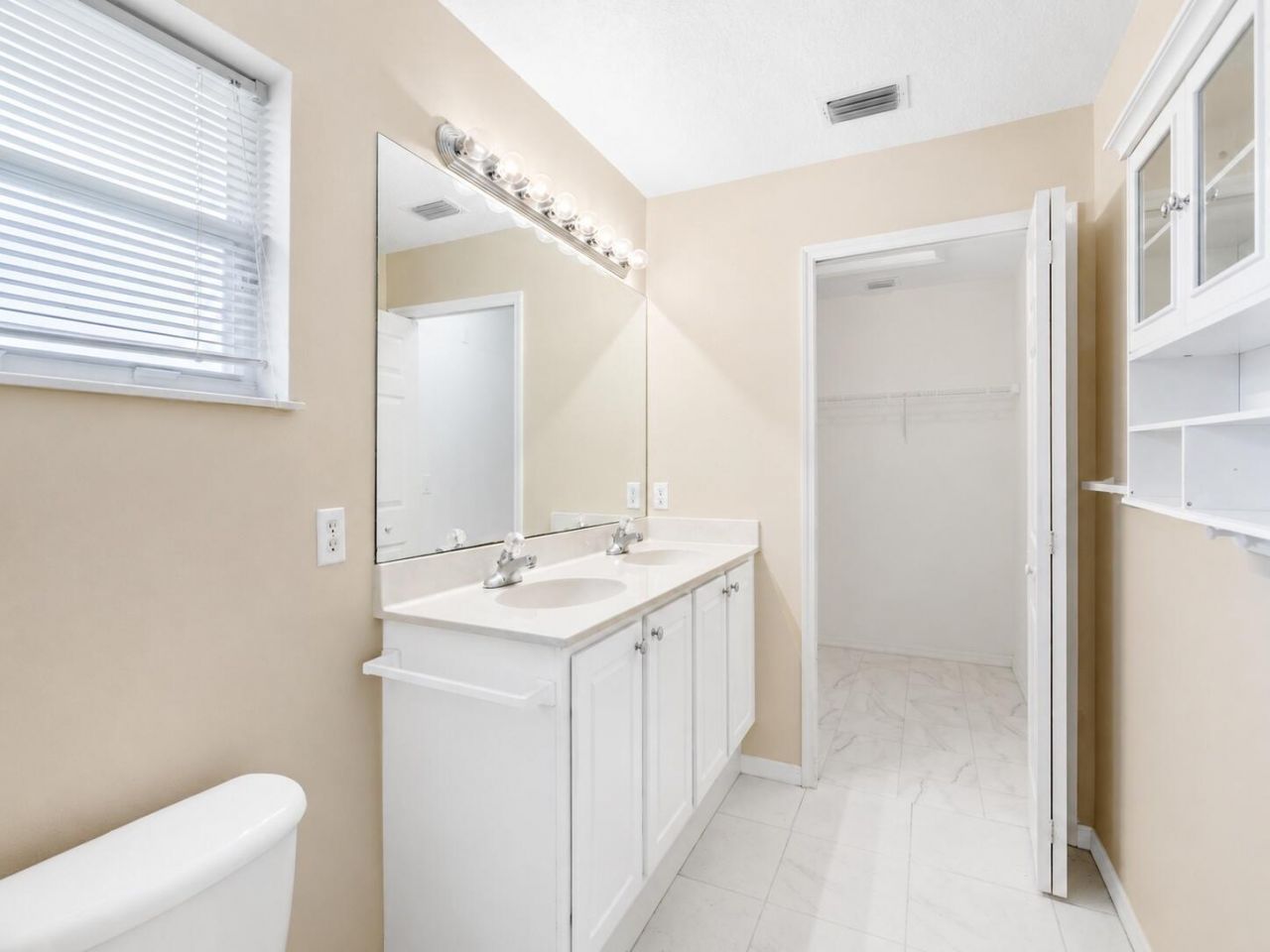 5850 39th Lane, Vero Beach, FL 32966 Photo