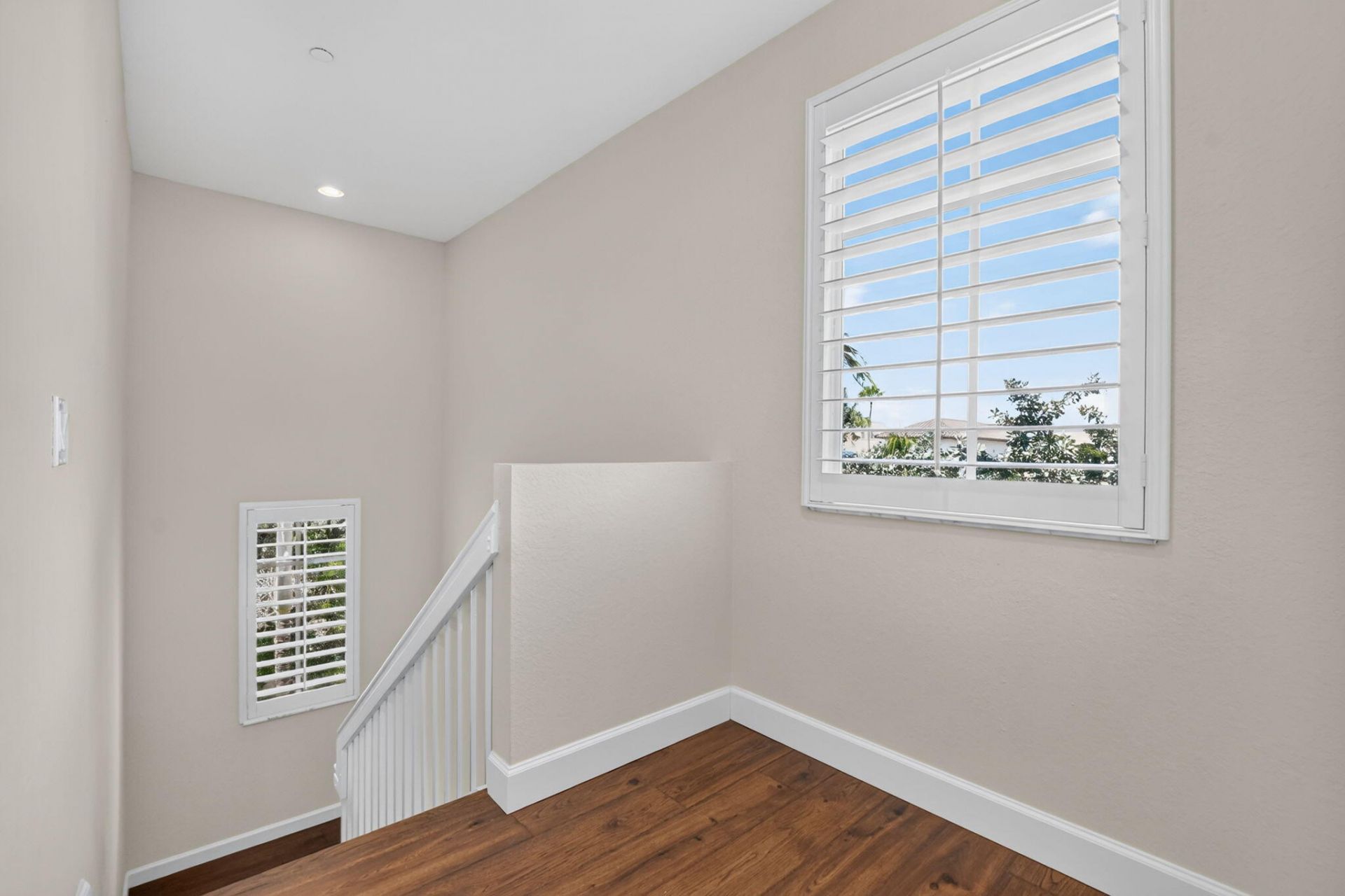 27 NW Hawthorne Place, Boca Raton, FL 33432 Photo