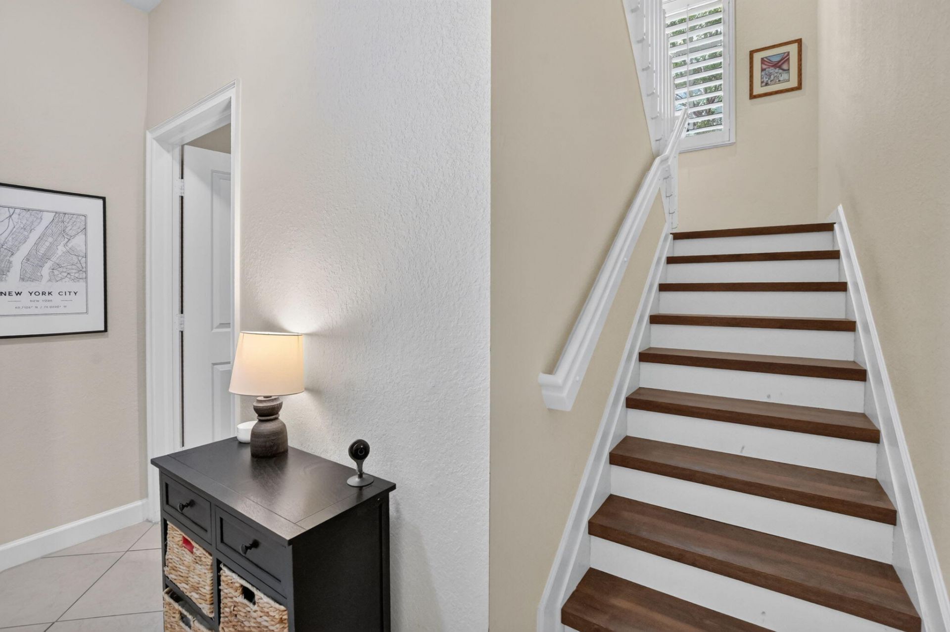 27 NW Hawthorne Place, Boca Raton, FL 33432 Photo