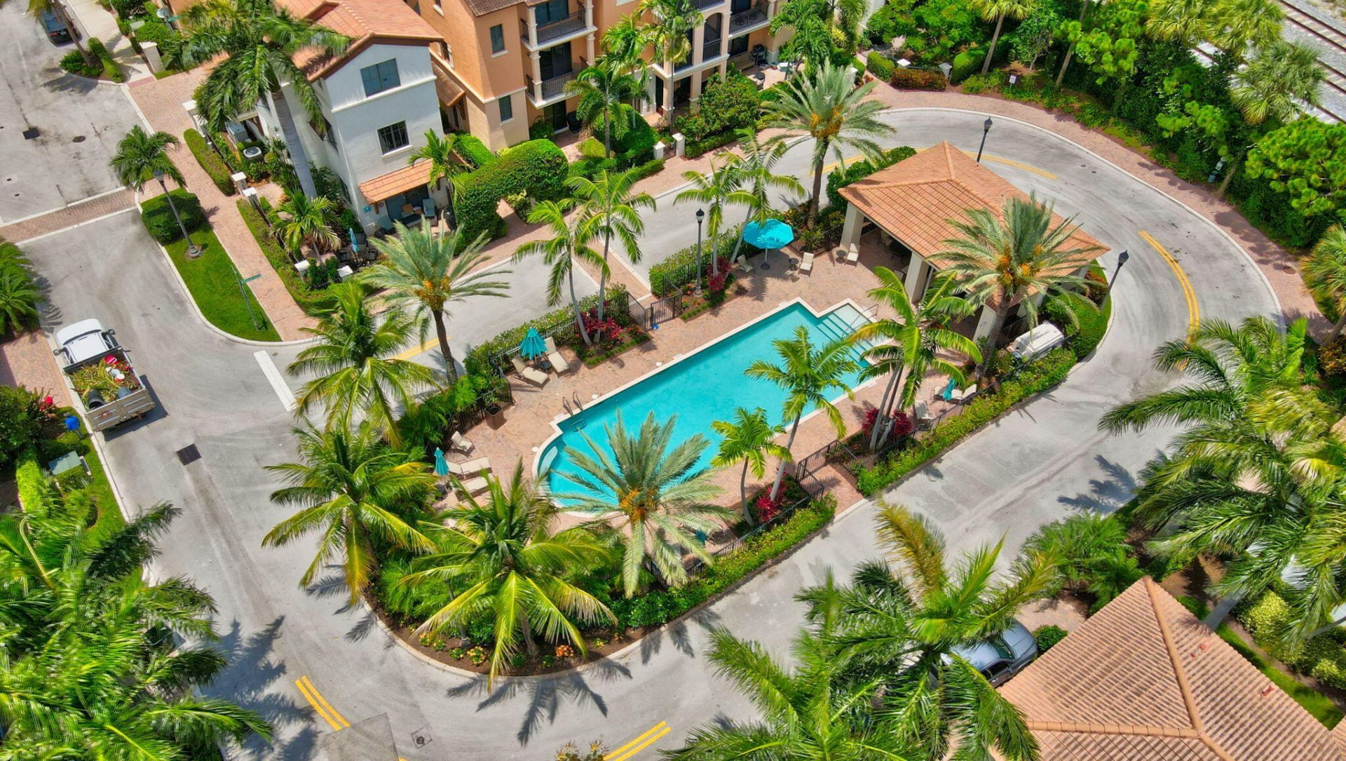 27 NW Hawthorne Place, Boca Raton, FL 33432 Photo